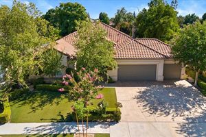 2231 CROCUS DR, BAKERSFIELD, CA