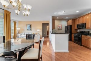 632 SOPHEE LN, LAKEWOOD, NJ