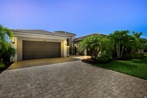 11961 SW CHESTNUT GROVE DR, PORT SAINT LUCIE, FL