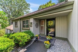 139 HERITAGE VLG B, SOUTHBURY, CT
