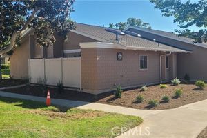 8856 SUTTER CIR, HUNTINGTON BEACH, CA