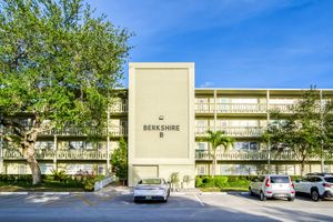 2040 BERKSHIRE B # 2040, DEERFIELD BEACH, FL