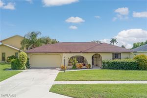 265 MARSEILLE DR, NAPLES, FL