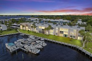 1950 SW PALM CITY RD APT 6105, STUART, FL