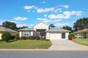 22228 OXFORD HEIGHTS DR, LEESBURG, FL