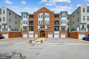 8604 WANDERING FOX TRL 405, ODENTON, MD