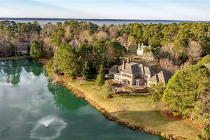 2913 KITCHUMS POND RD, WILLIAMSBURG, VA