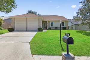 3704 SCENIC DR, SCHERTZ, TX