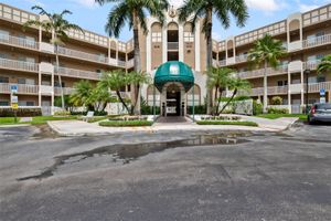 7623 SOUTHAMPTON TER 204, TAMARAC, FL
