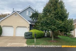 12 WINTONS WAY, MONROE TWP, NJ
