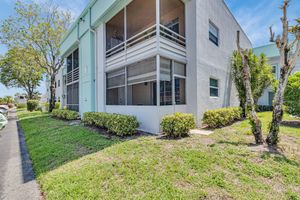 392 MONACO I # 392, DELRAY BEACH, FL