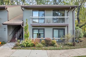 33 AUBURN CT, RED BANK, NJ