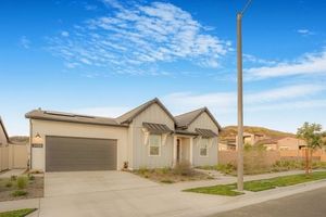 24501 VIA SENDERO, VALENCIA, CA