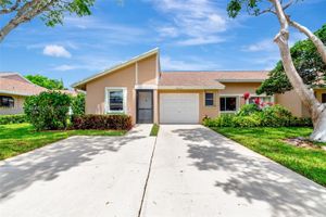 8055 SWEETBRIAR WAY, BOCA RATON, FL