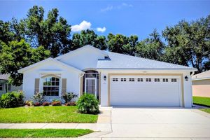 235 LAKE SUZANNE DR, LAKE WALES, FL