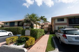 15234 LAKES OF DELRAY BLVD 250, DELRAY BEACH, FL