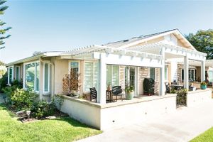 1790 SUNNINGDALE RD APT 15G, SEAL BEACH, CA