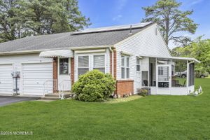 1 GREENWOOD LN B, WHITING, NJ
