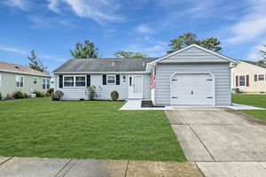 50 DORAL DR, TOMS RIVER, NJ