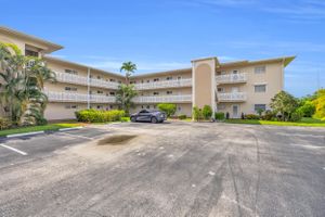 2724 GARDEN DR S APT 108, LAKE WORTH BEACH, FL