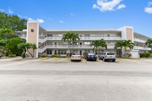 113 WELLINGTON D, WEST PALM BEACH, FL