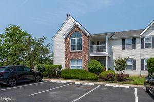 2006 STAGHORN DR # B, MOUNT LAUREL, NJ