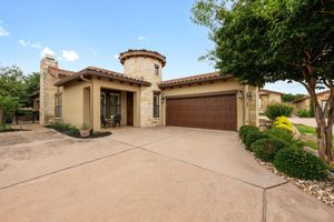 223 DELFINO CIR, AUSTIN, TX