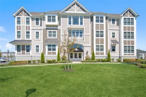 20105 ASPENWOOD DR, PLAINVIEW, NY