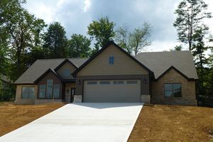 224 SEMINOLE CIR, LOUDON, TN