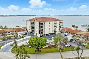 6051 SUN BLVD APT 403, ST PETERSBURG, FL