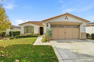 2443 PLUMCREEK LN, MANTECA, CA