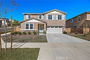 11662 STARLILY CT, CORONA, CA