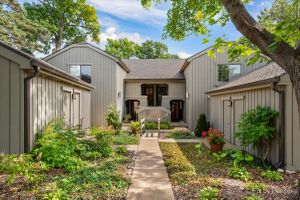 209 SHORELINE RD B, LAKE BARRINGTON, IL