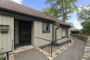 173 HERITAGE VLG B, SOUTHBURY, CT