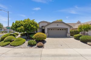 201 SNOWY RIVER CT, ROSEVILLE, CA