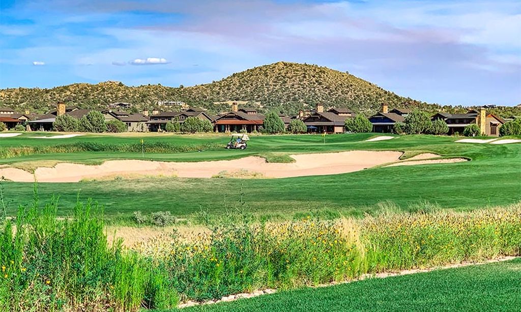 Golf Practice & Putting Green