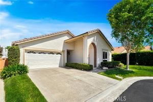 27652 VIA RODRIGO, MISSION VIEJO, CA