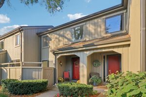 404 SHORELINE RD # 298, LAKE BARRINGTON, IL