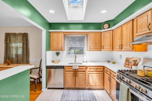 106 NORTHUMBERLAND DR, TOMS RIVER, NJ