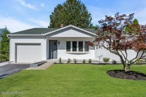 6 FAIRFIELD RD, TOMS RIVER, NJ