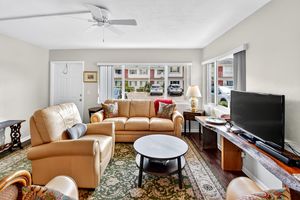 3160 LAKE OSBORNE DR 107, LAKE WORTH BEACH, FL