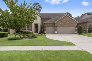129 HIGHLAND DR, THE WOODLANDS, TX