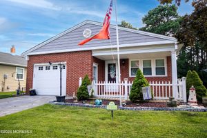 26 PINE VALLEY DR, TOMS RIVER, NJ