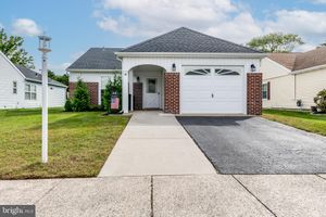 48 STRATFORD RD, SOUTHAMPTON, NJ