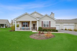 672 N FALLS CIR, PINGREE GROVE, IL