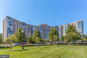 19375 CYPRESS RIDGE TER 1002, LEESBURG, VA