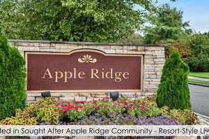 201 VAN WINKLE LN, MAHWAH, NJ