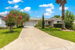 1224 BALLESTEROS DR, THE VILLAGES, FL