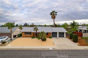 25801 ROANOKE RD, MENIFEE, CA
