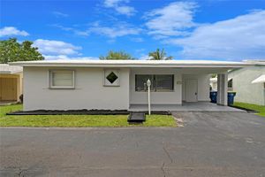 3240 SHERIDAN LN 117, HOLLYWOOD, FL